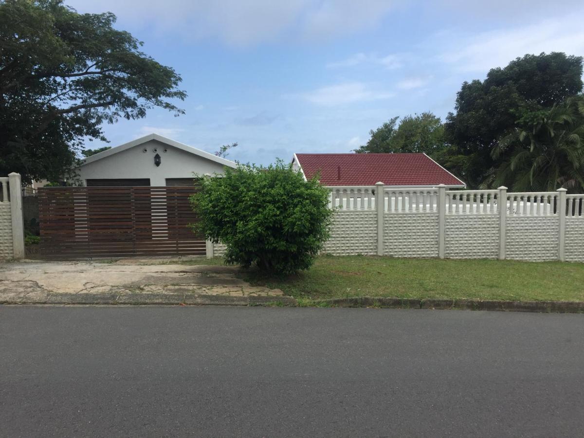 White House Lodge In Scotburgh Скотбург Екстериор снимка